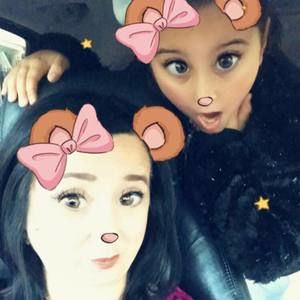 Meet your Posher, Leigh